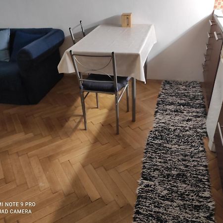 Coronation Apartment Bratislava Extérieur photo