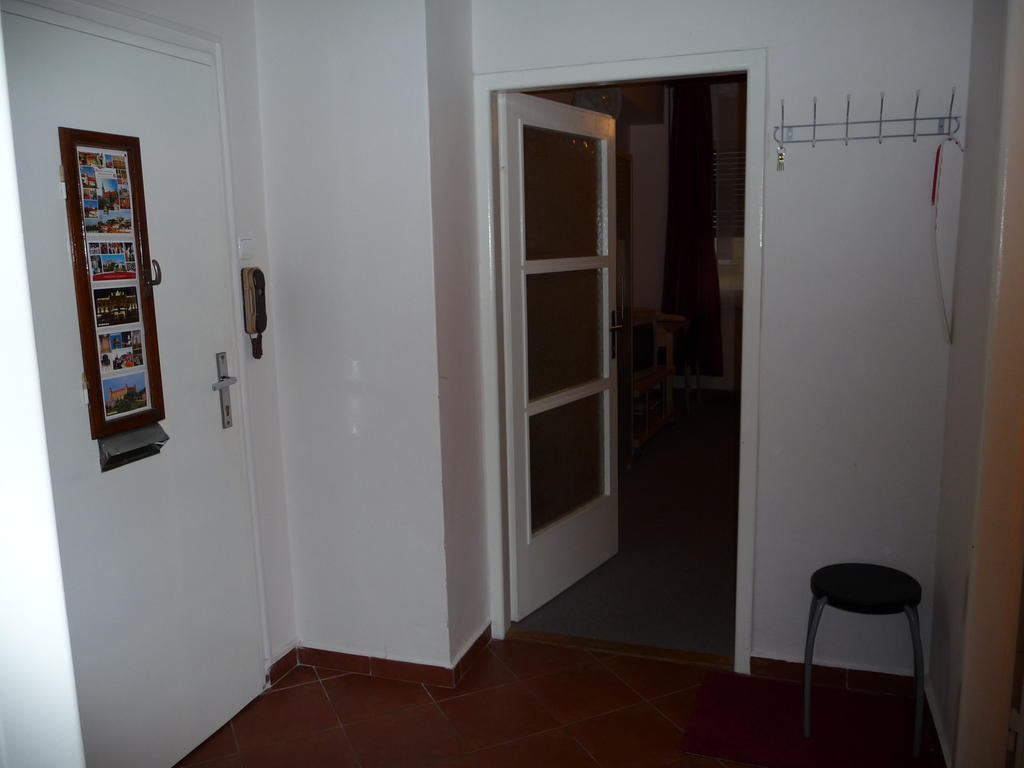 Coronation Apartment Bratislava Chambre photo